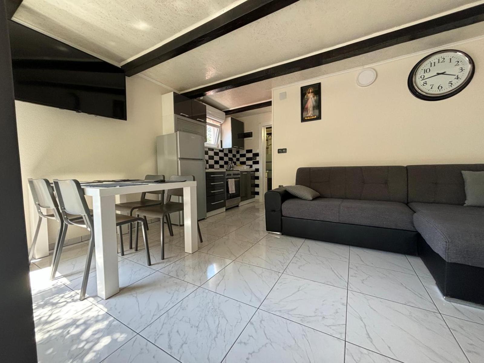 Apartmani Bosnjak Стариград-Паклениця Екстер'єр фото